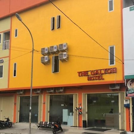The Galton Hotel Baubau Luaran gambar