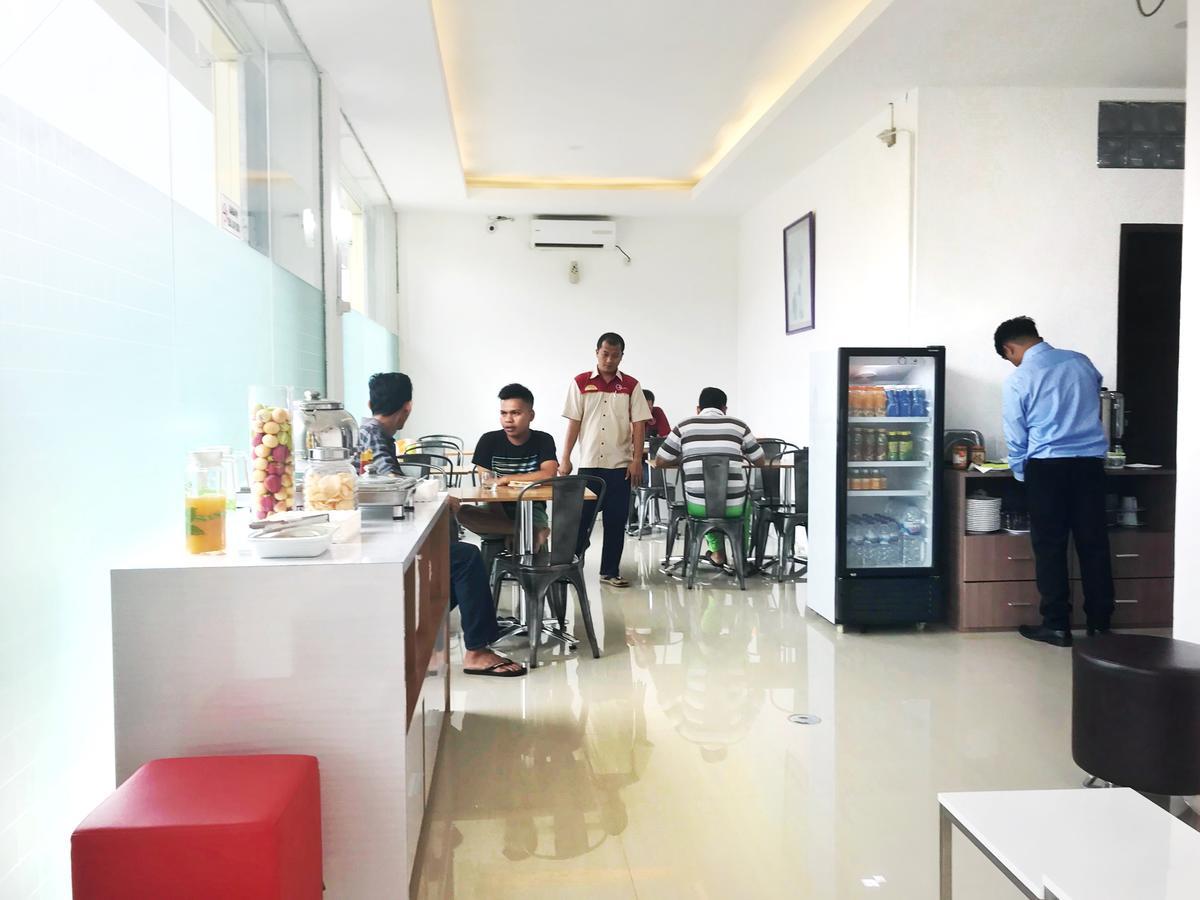 The Galton Hotel Baubau Luaran gambar