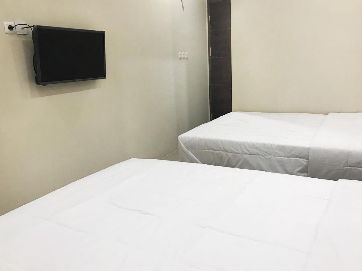 The Galton Hotel Baubau Luaran gambar